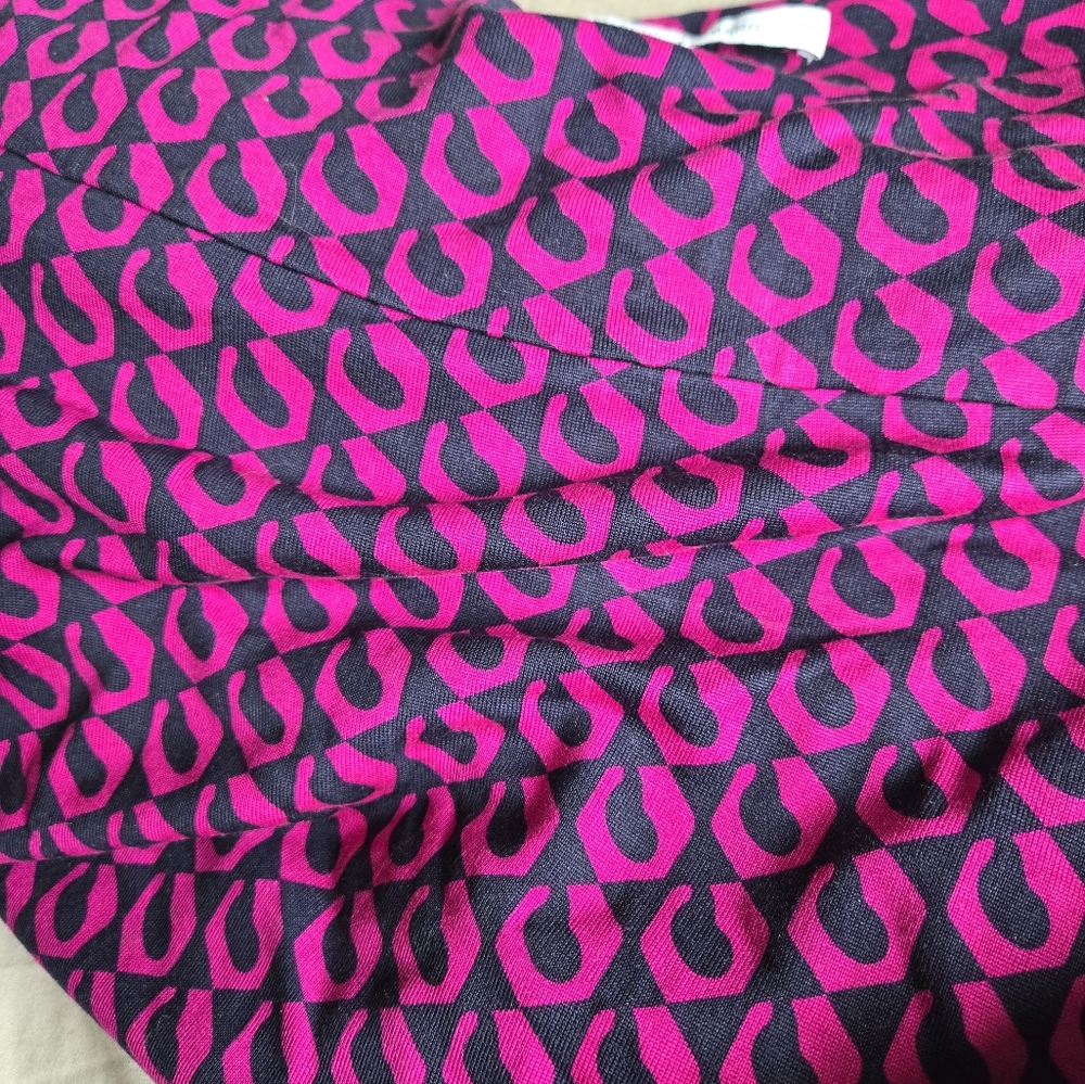 DVF Dress - 2 - Picture 3 of 3
